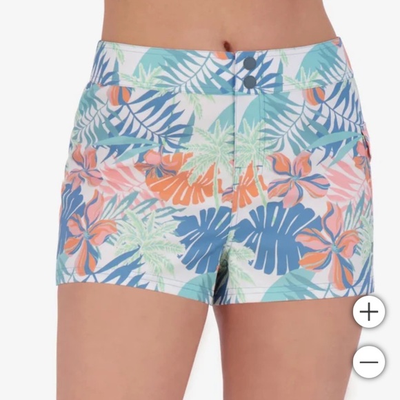 Roxy Women's Boardshort floral leaf print - Picture 1 of 5
